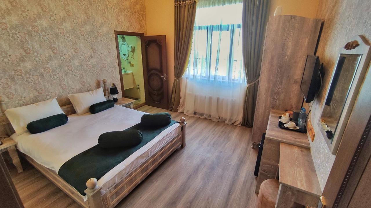 Old Town Sheki Hotel Exterior photo