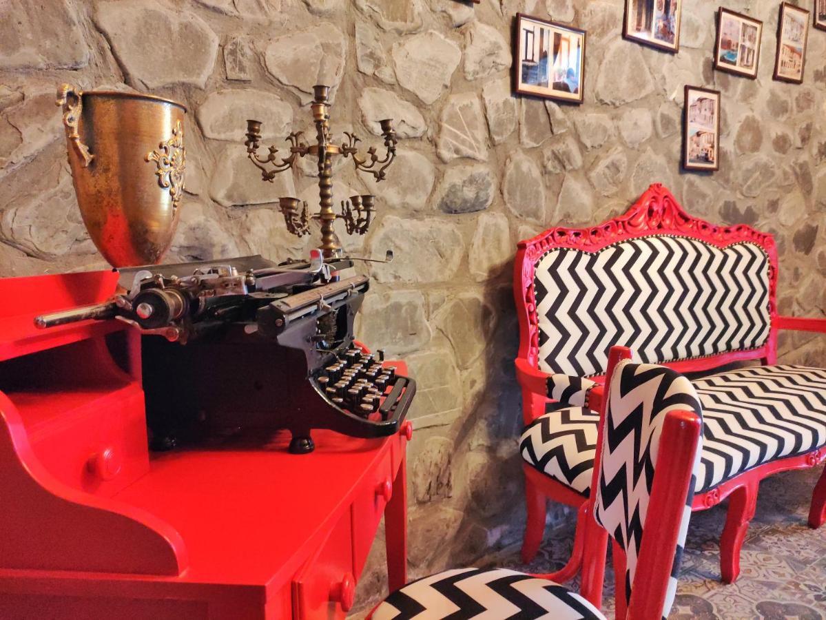 Old Town Sheki Hotel Exterior photo