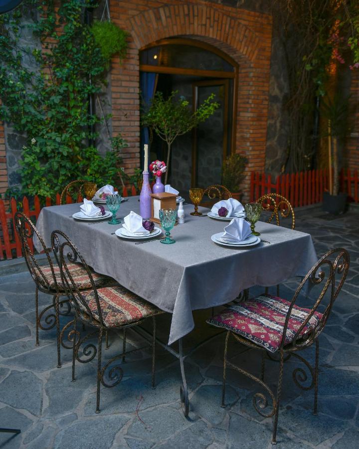 Old Town Sheki Hotel Exterior photo