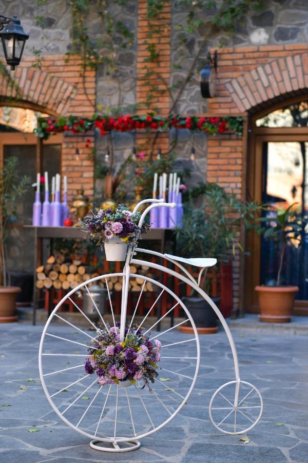 Old Town Sheki Hotel Exterior photo