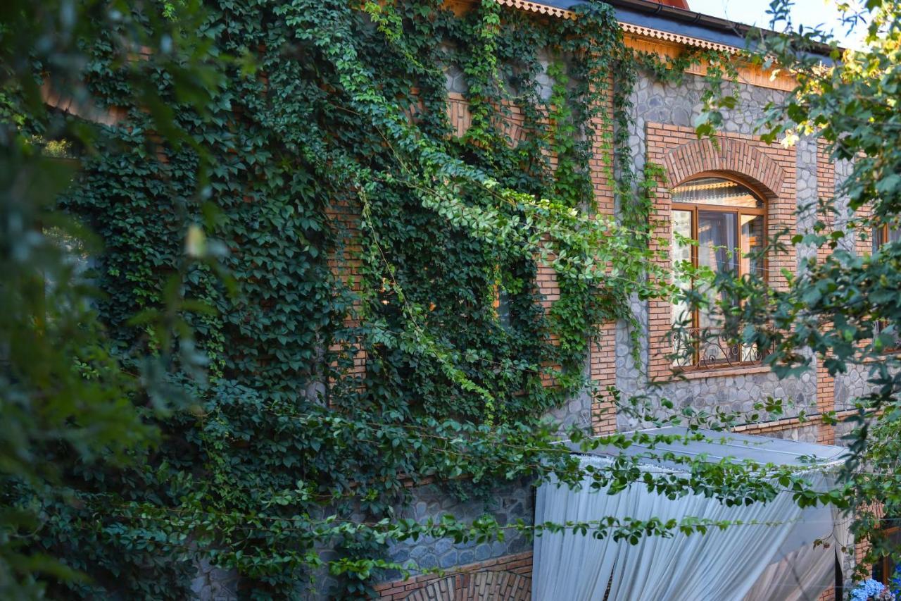 Old Town Sheki Hotel Exterior photo