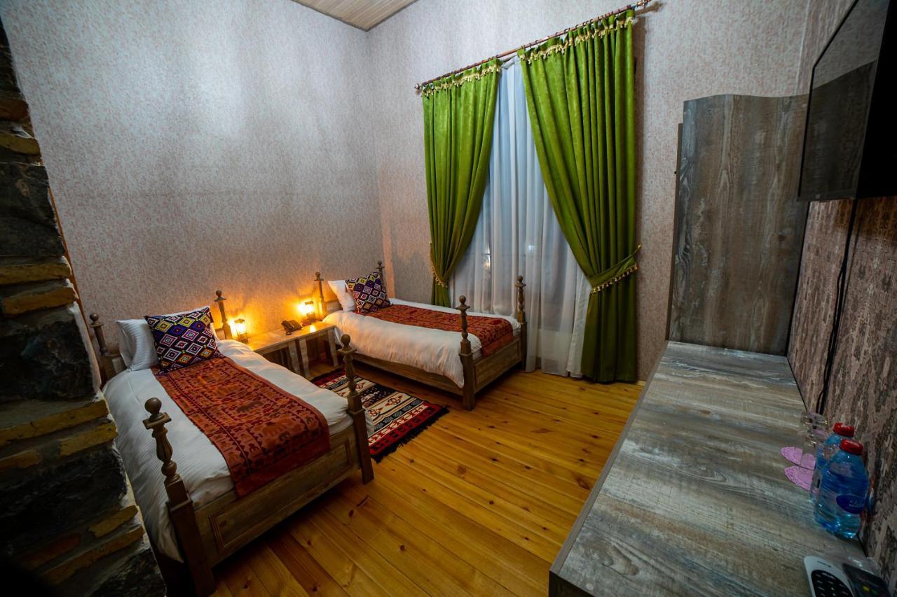 Old Town Sheki Hotel Exterior photo