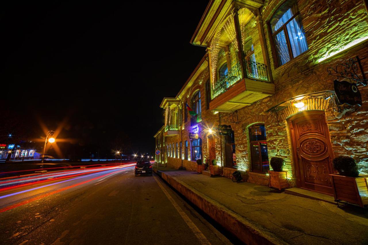 Old Town Sheki Hotel Exterior photo